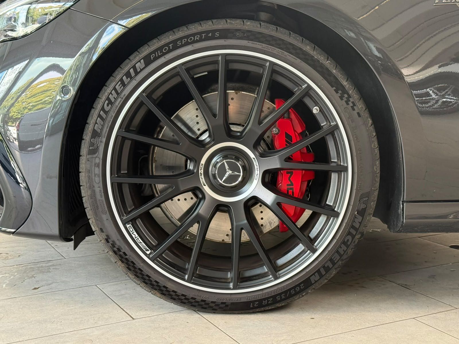 Fahrzeugabbildung Mercedes-Benz E 53 4M+ T DRIVERS+PERF+BURM4D+PANO+HUD+AHK+360°