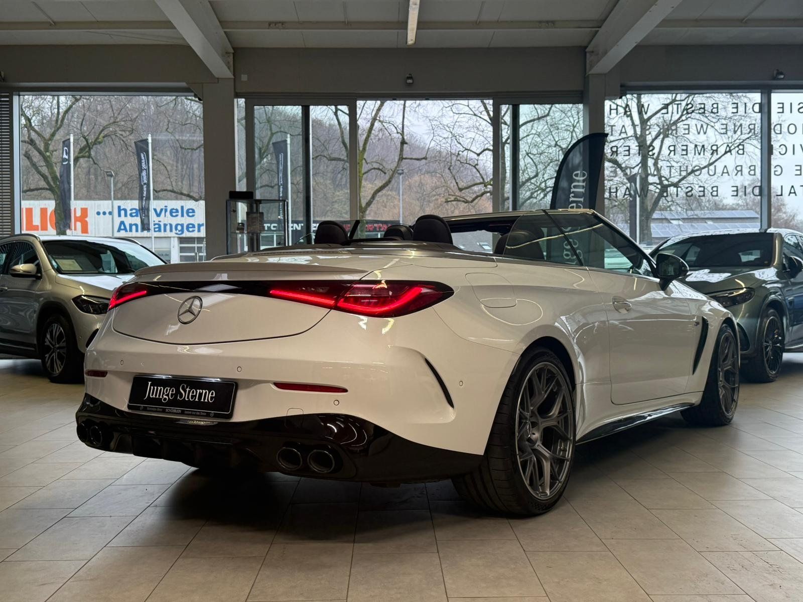 Fahrzeugabbildung Mercedes-Benz CLE 53 4M+ Cabriolet SITZKLI+BURM+NIGHT+MEMO+360