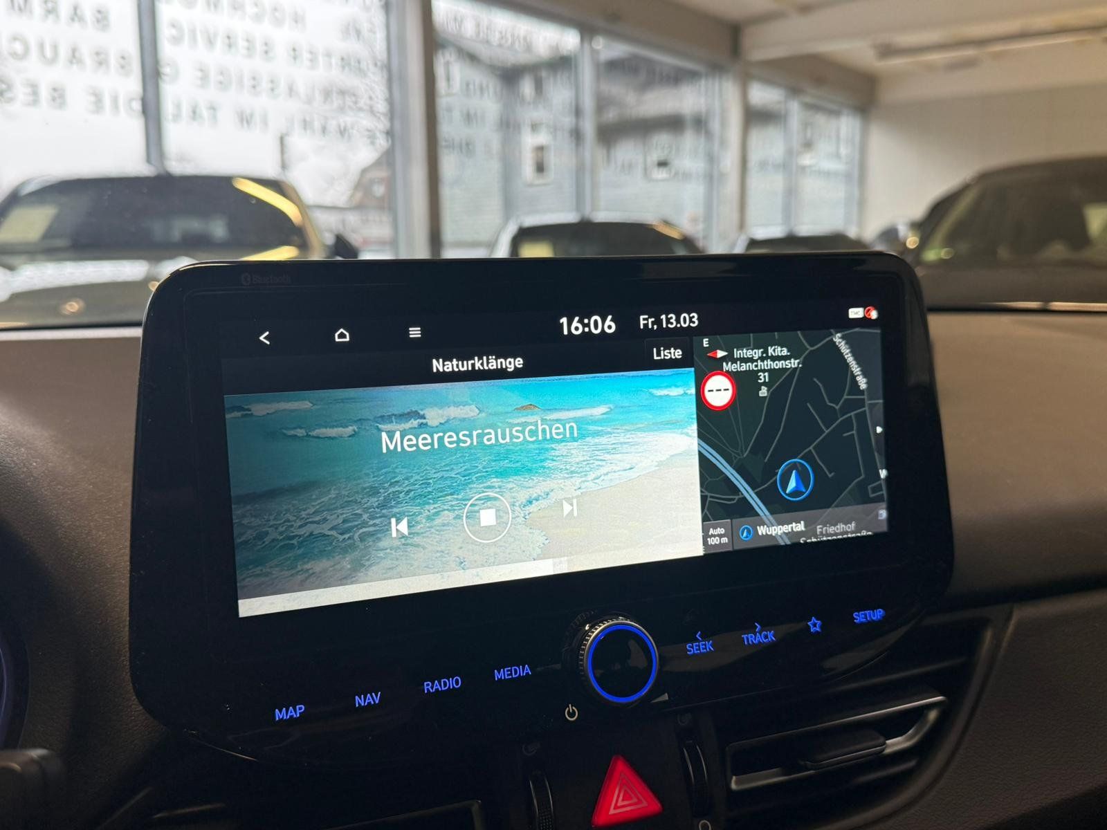 Fahrzeugabbildung Hyundai i30 1.5 TGDI KAMERA+KLIMA+LED+TEMPOMAT+SITZHZ+