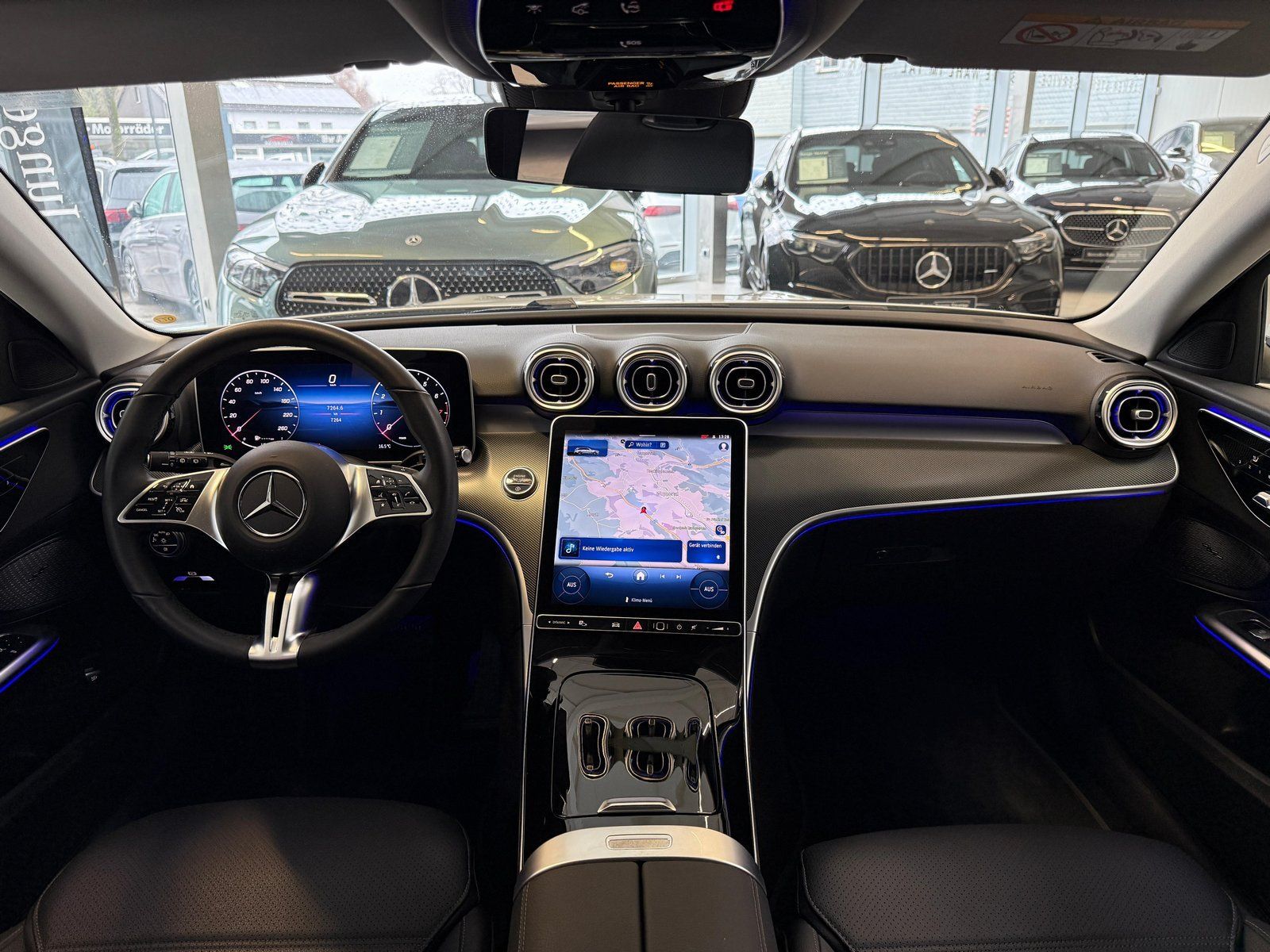 Fahrzeugabbildung Mercedes-Benz C 200 T Avantgarde MEMORY+AHK+TOTW+KAMERA+CARPL.