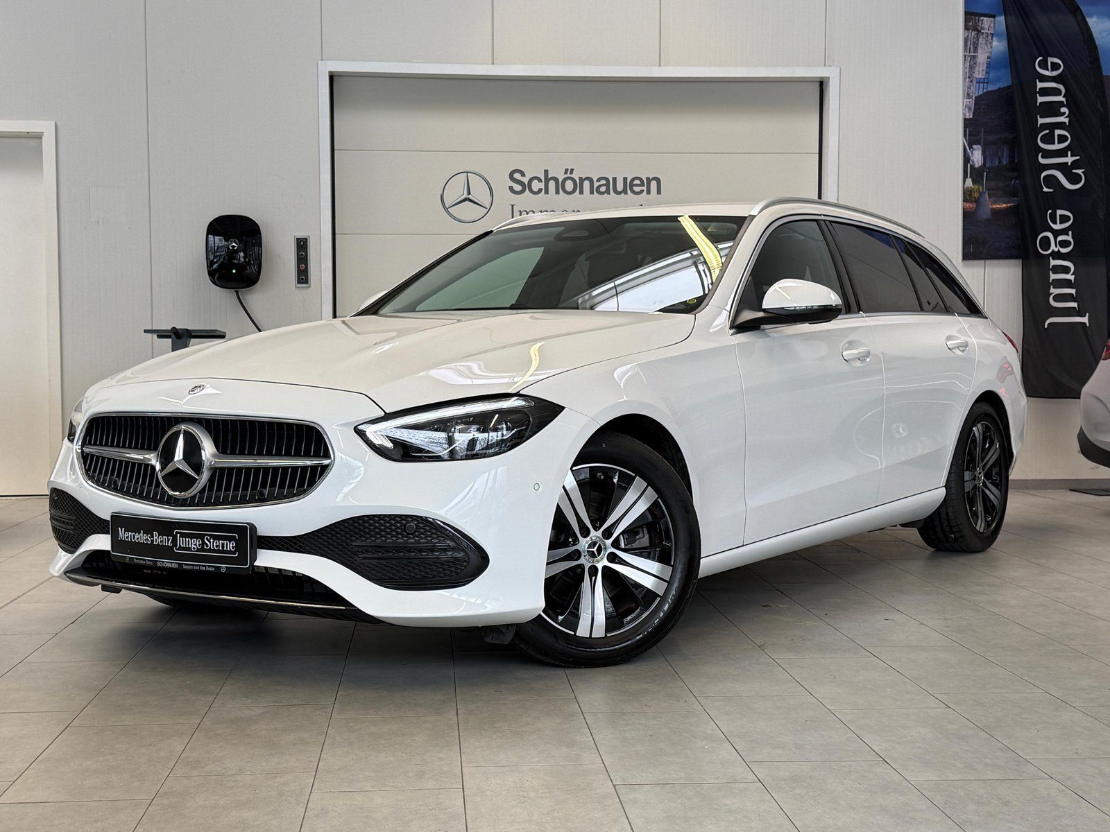 Fahrzeugabbildung Mercedes-Benz C 200 T Avantgarde MEMORY+AHK+TOTW+KAMERA+CARPL.