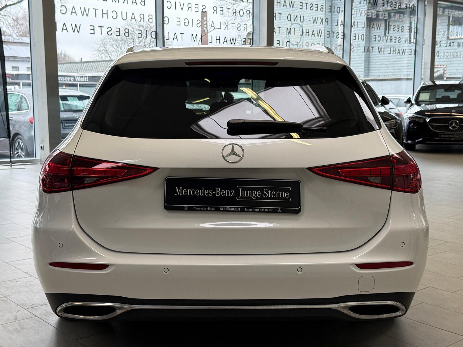 Fahrzeugabbildung Mercedes-Benz C 200 T Avantgarde MEMORY+AHK+TOTW+KAMERA+CARPL.