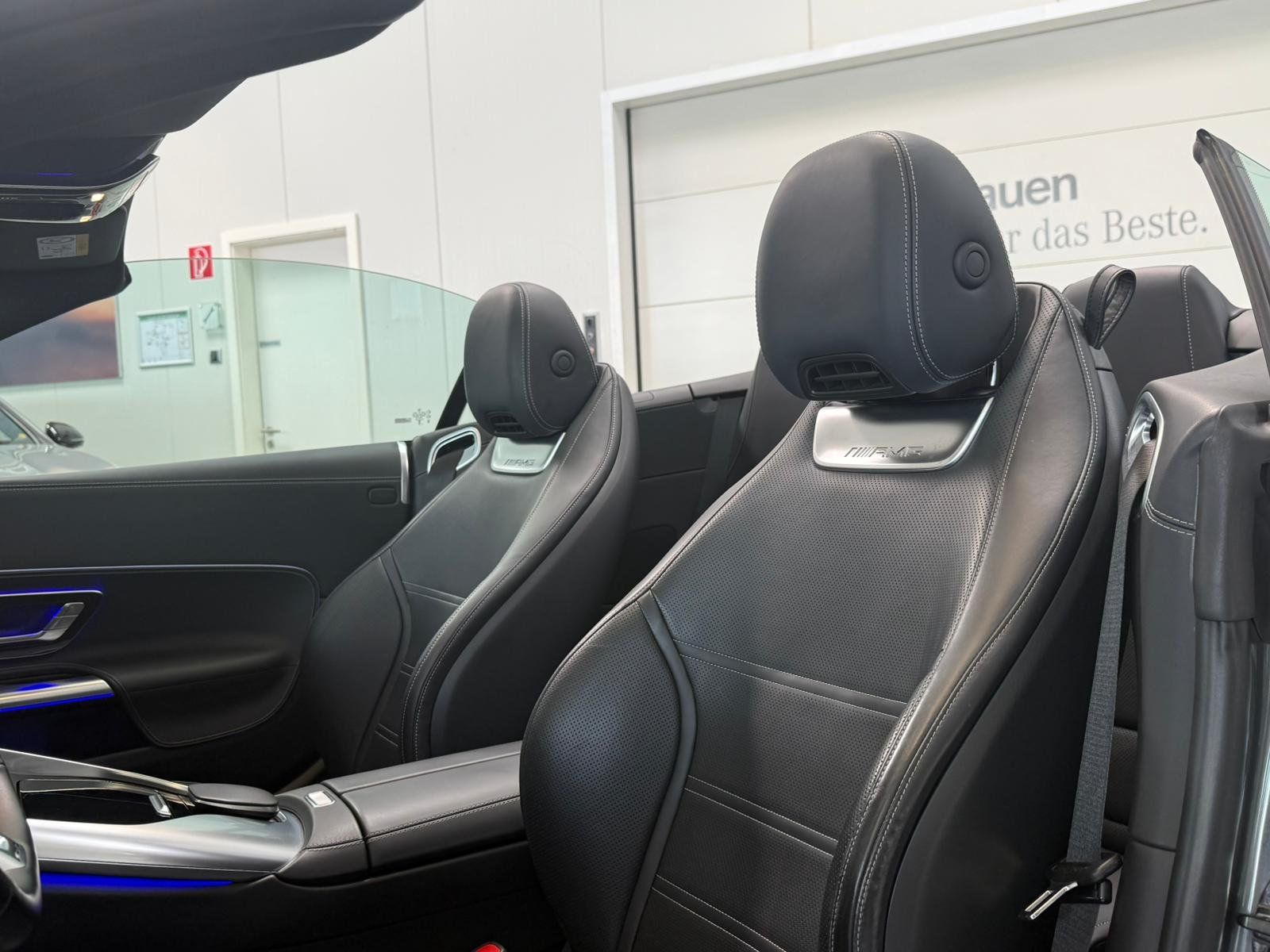 Fahrzeugabbildung Mercedes-Benz SL63 4M+ KERAMIK+FAP+DISTR+NIGHT+BURM+EDW+MEMORY