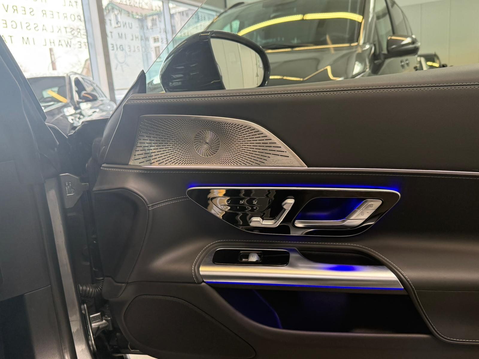 Fahrzeugabbildung Mercedes-Benz SL63 4M+ KERAMIK+FAP+DISTR+NIGHT+BURM+EDW+MEMORY