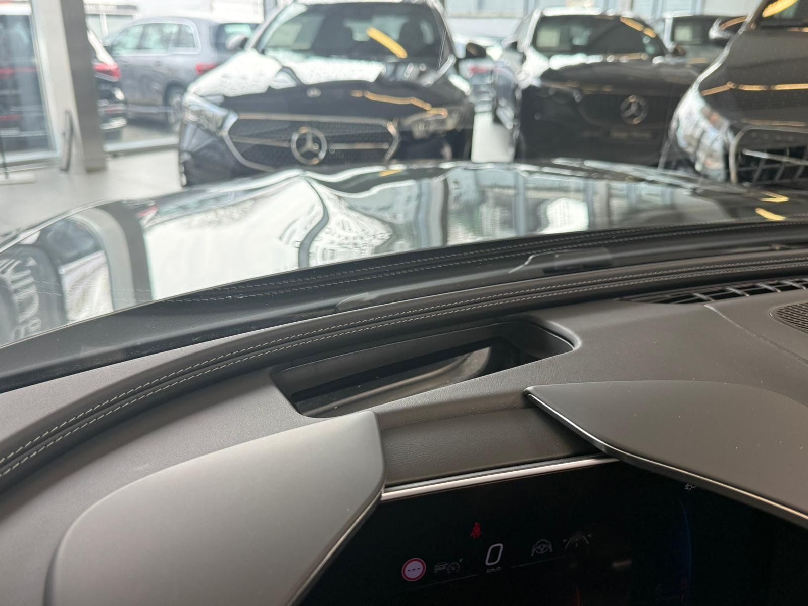 Fahrzeugabbildung Mercedes-Benz SL63 4M+ KERAMIK+FAP+DISTR+NIGHT+BURM+EDW+MEMORY