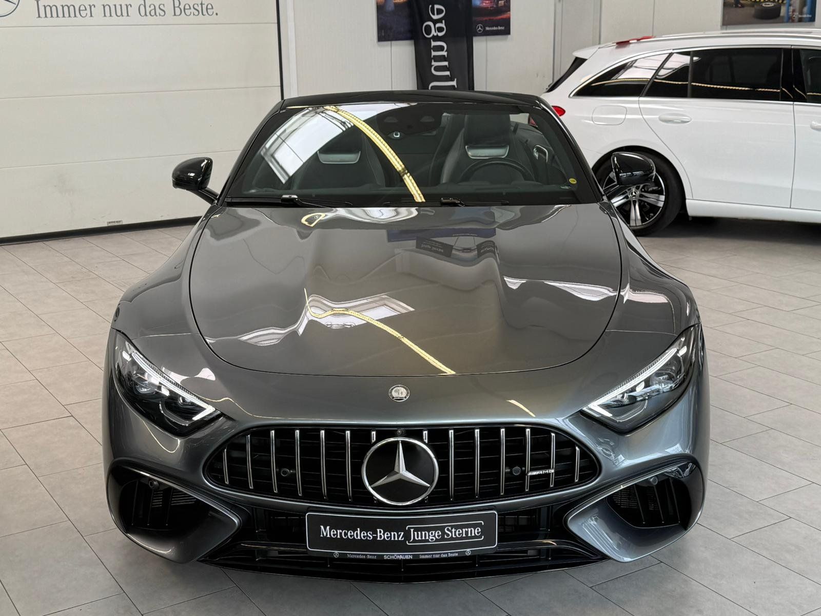 Fahrzeugabbildung Mercedes-Benz SL63 4M+ KERAMIK+FAP+DISTR+NIGHT+BURM+EDW+MEMORY