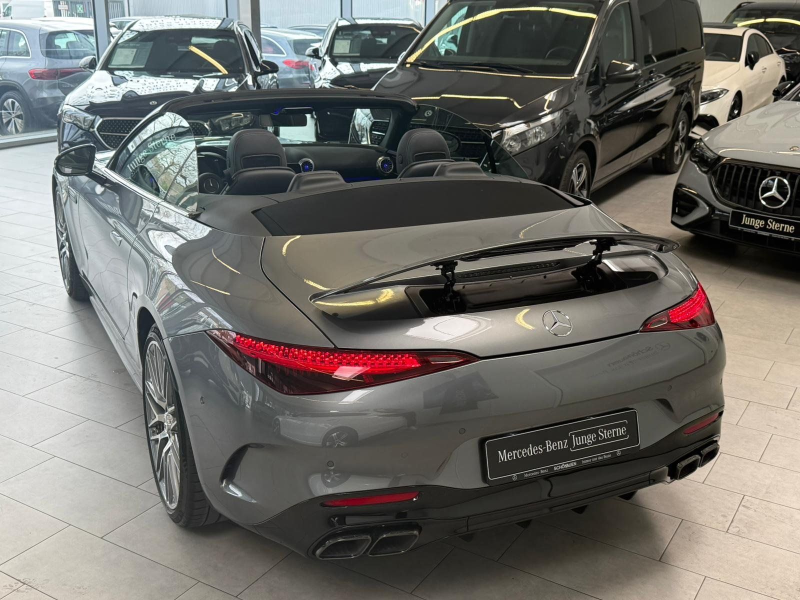 Fahrzeugabbildung Mercedes-Benz SL63 4M+ KERAMIK+FAP+DISTR+NIGHT+BURM+EDW+MEMORY