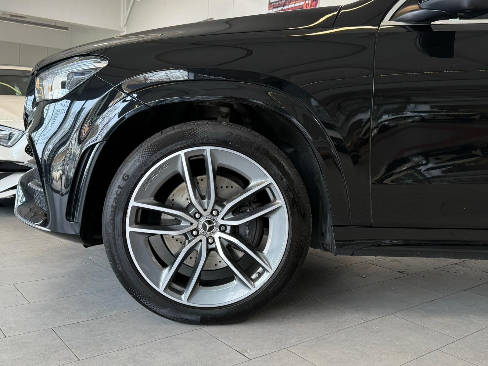 Fahrzeugabbildung Mercedes-Benz GLE 400 d 4M AMG AIRMATIC+AHK+FAP+PANO+MBEAM+7SI