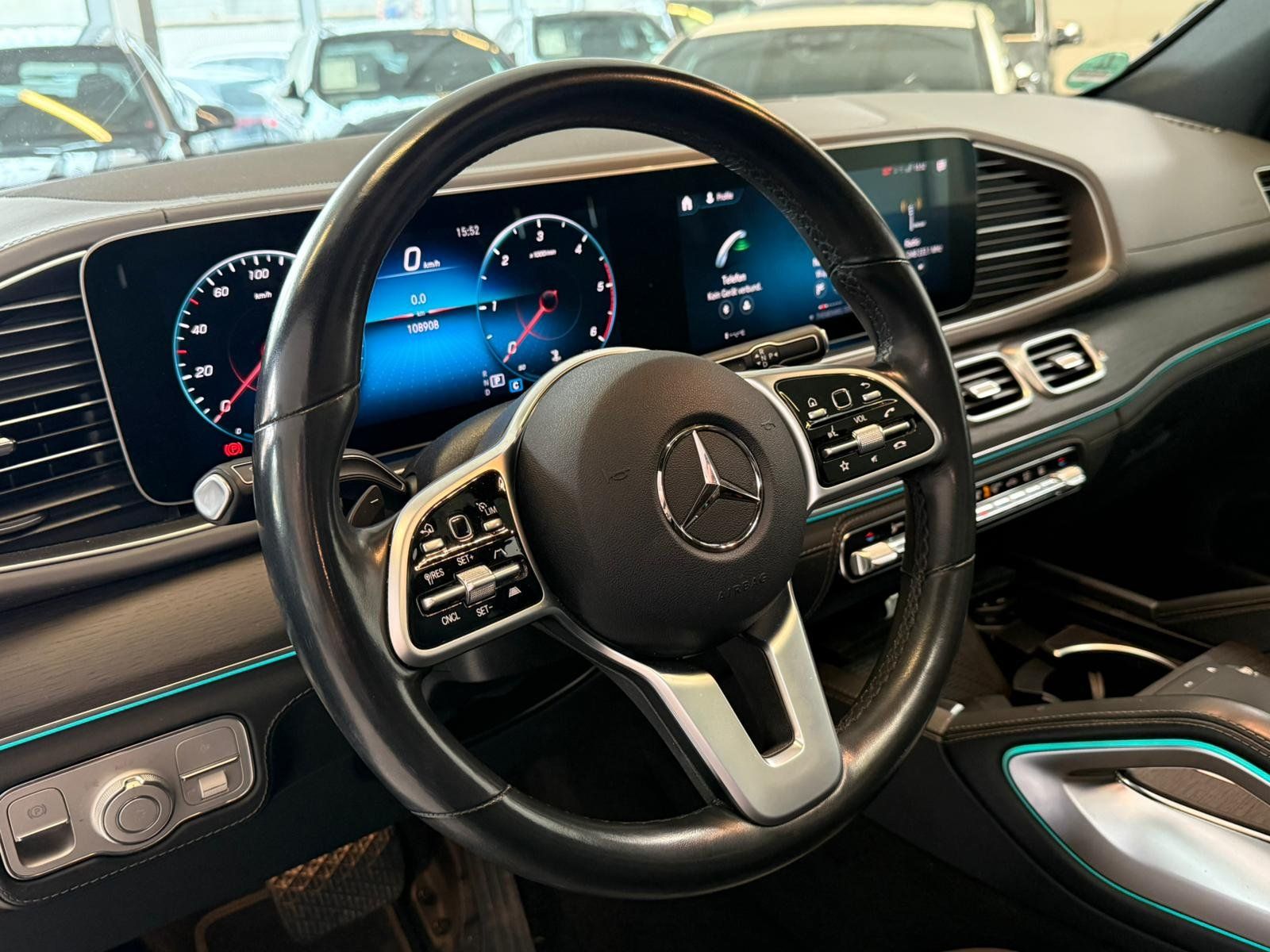 Fahrzeugabbildung Mercedes-Benz GLE 400 d 4M AMG AIRMATIC+AHK+FAP+PANO+MBEAM+7SI