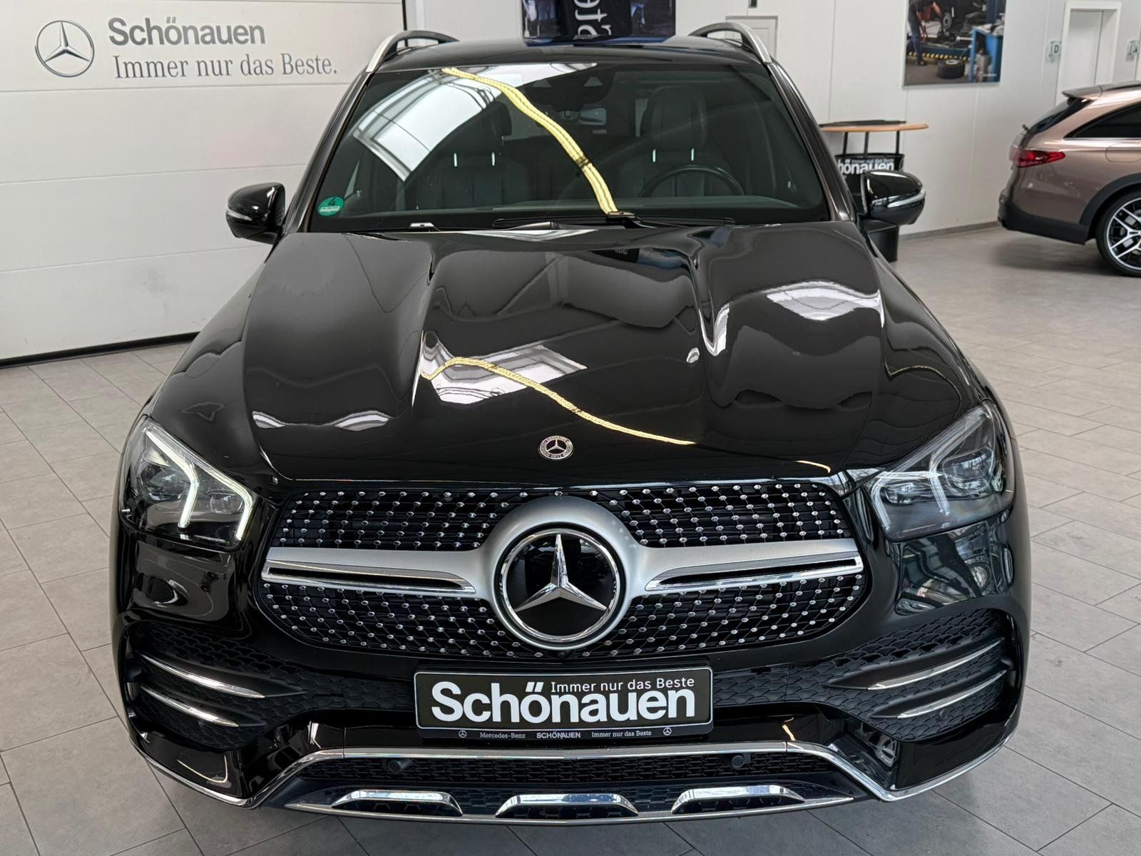 Fahrzeugabbildung Mercedes-Benz GLE 400 d 4M AMG AIRMATIC+AHK+FAP+PANO+MBEAM+7SI