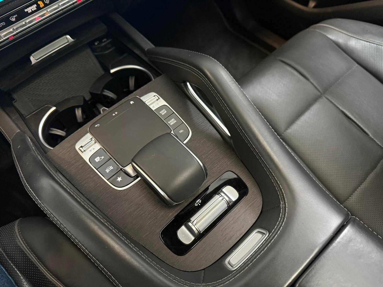 Fahrzeugabbildung Mercedes-Benz GLE 400 d 4M AMG AIRMATIC+AHK+FAP+PANO+MBEAM+7SI