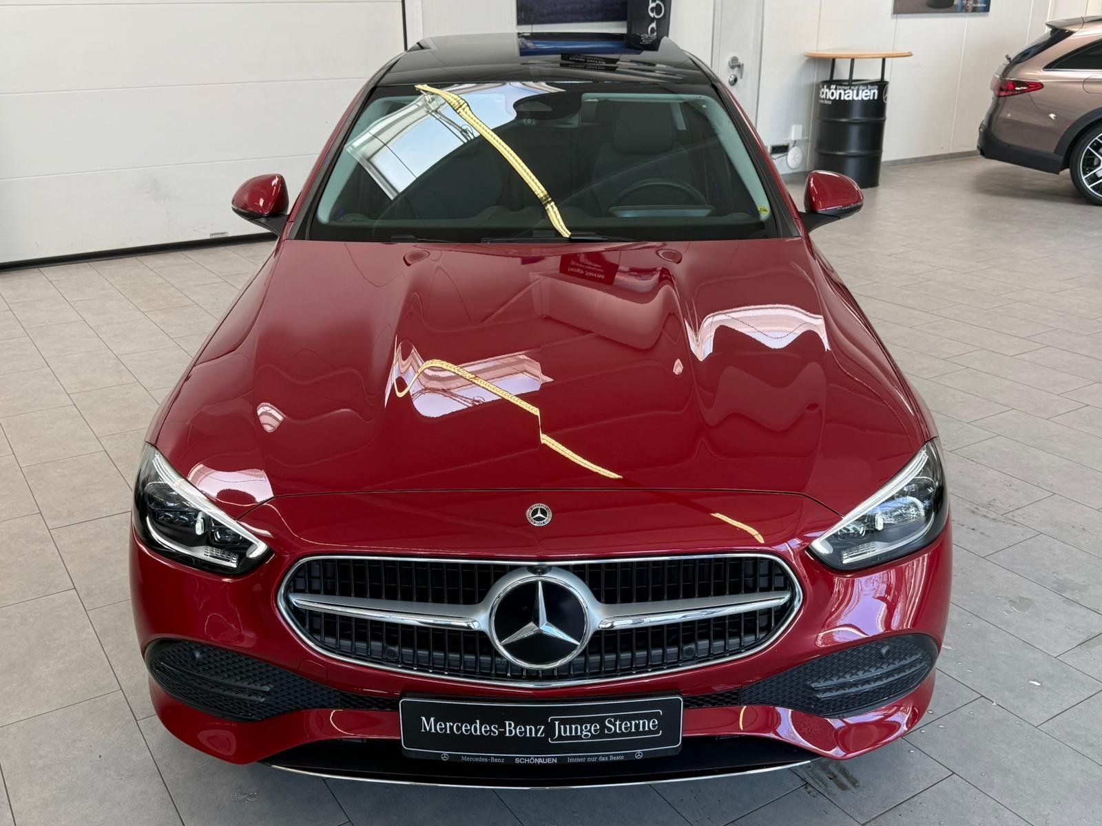 Fahrzeugabbildung Mercedes-Benz C 200 AVANTGARDE DISTR+PANO+KEYLESS+360°+TOTW