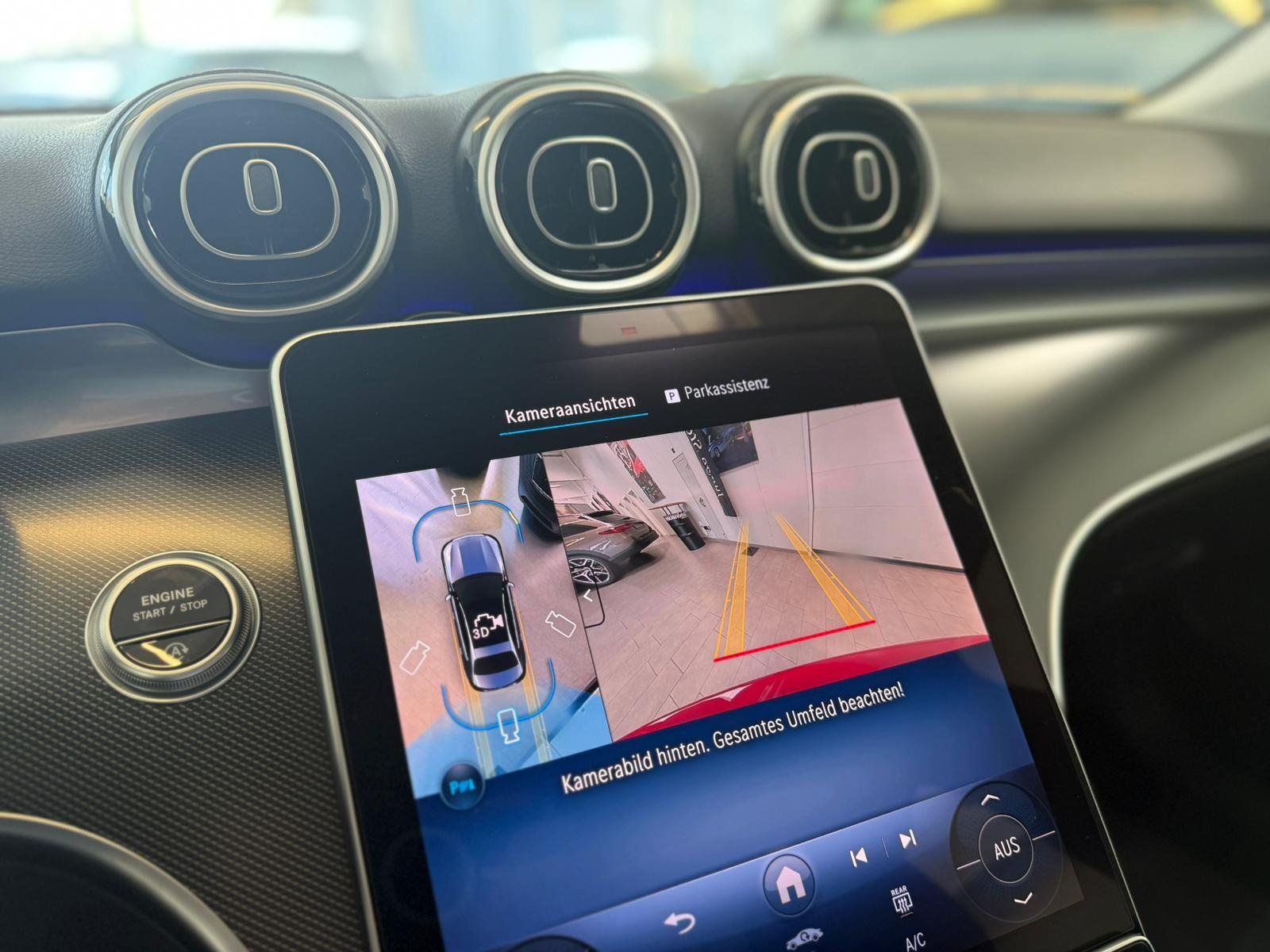 Fahrzeugabbildung Mercedes-Benz C 200 AVANTGARDE DISTR+PANO+KEYLESS+360°+TOTW