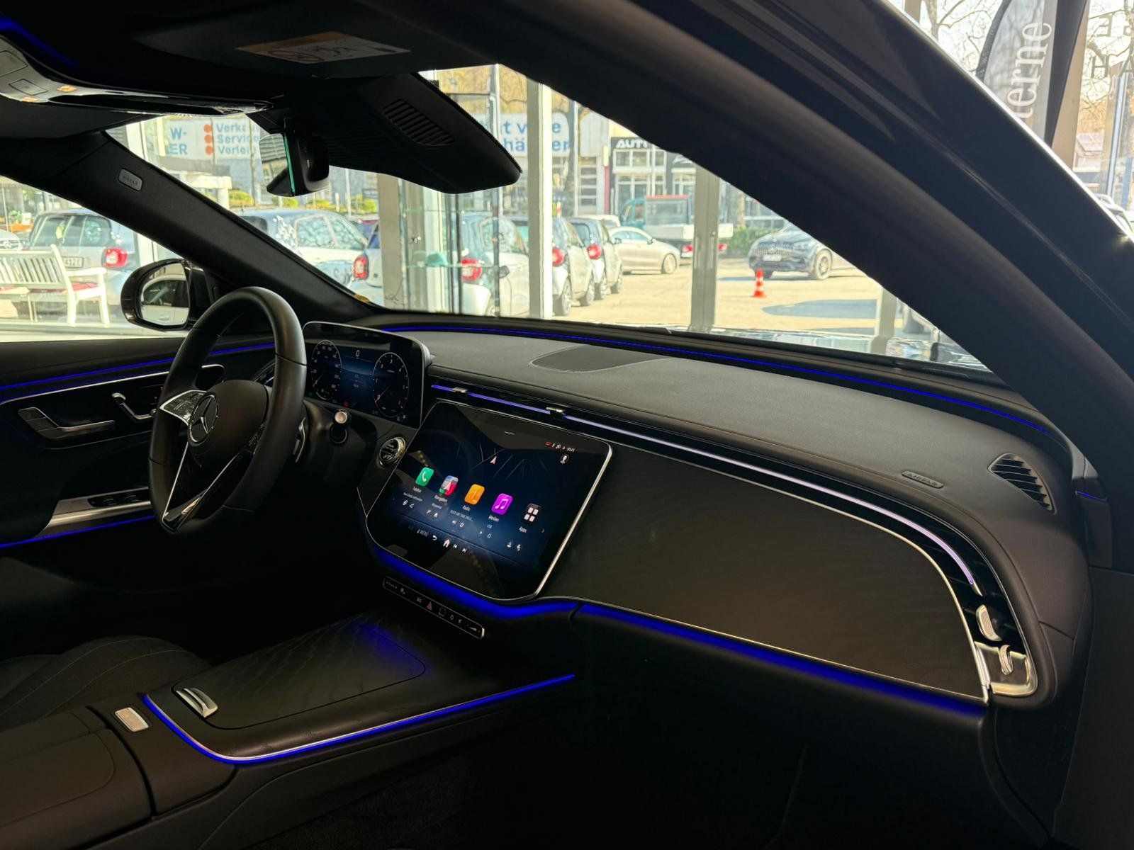 Fahrzeugabbildung Mercedes-Benz E 220 d ADVANCED PLUS+DISTR+360°+KEYLESS+MEMORY