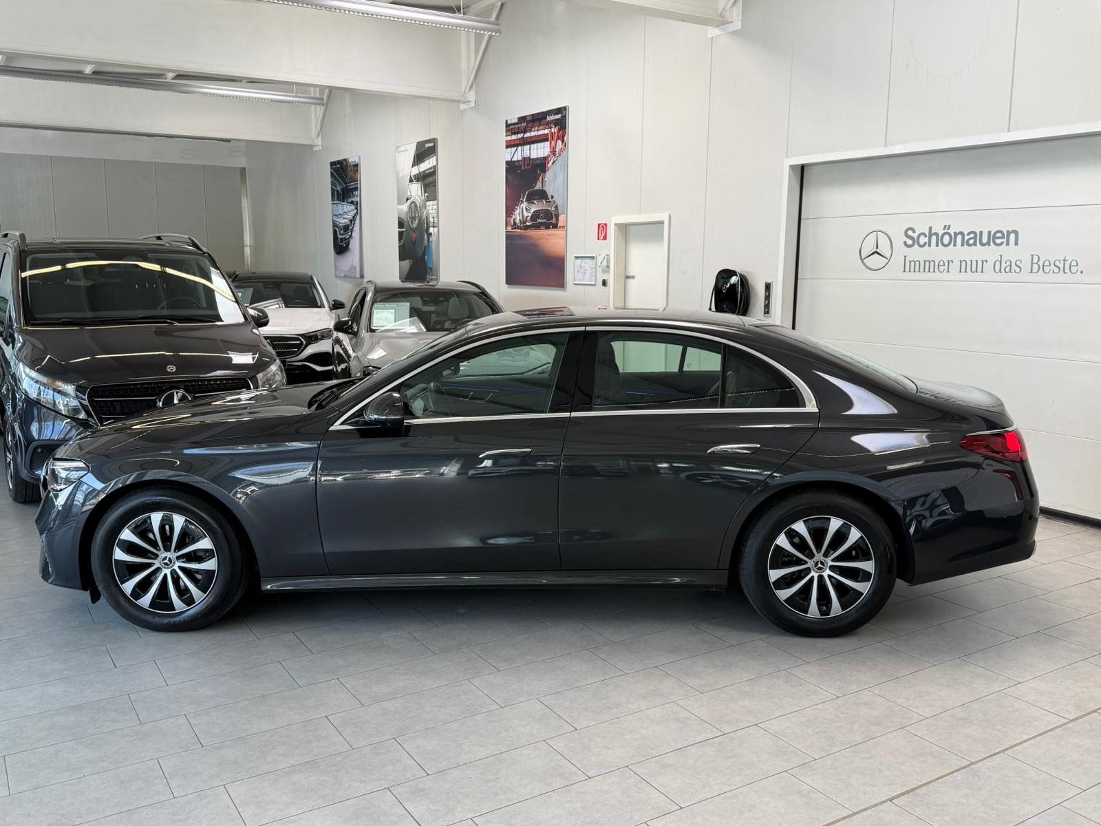 Fahrzeugabbildung Mercedes-Benz E 220 d ADVANCED PLUS+DISTR+360°+KEYLESS+MEMORY