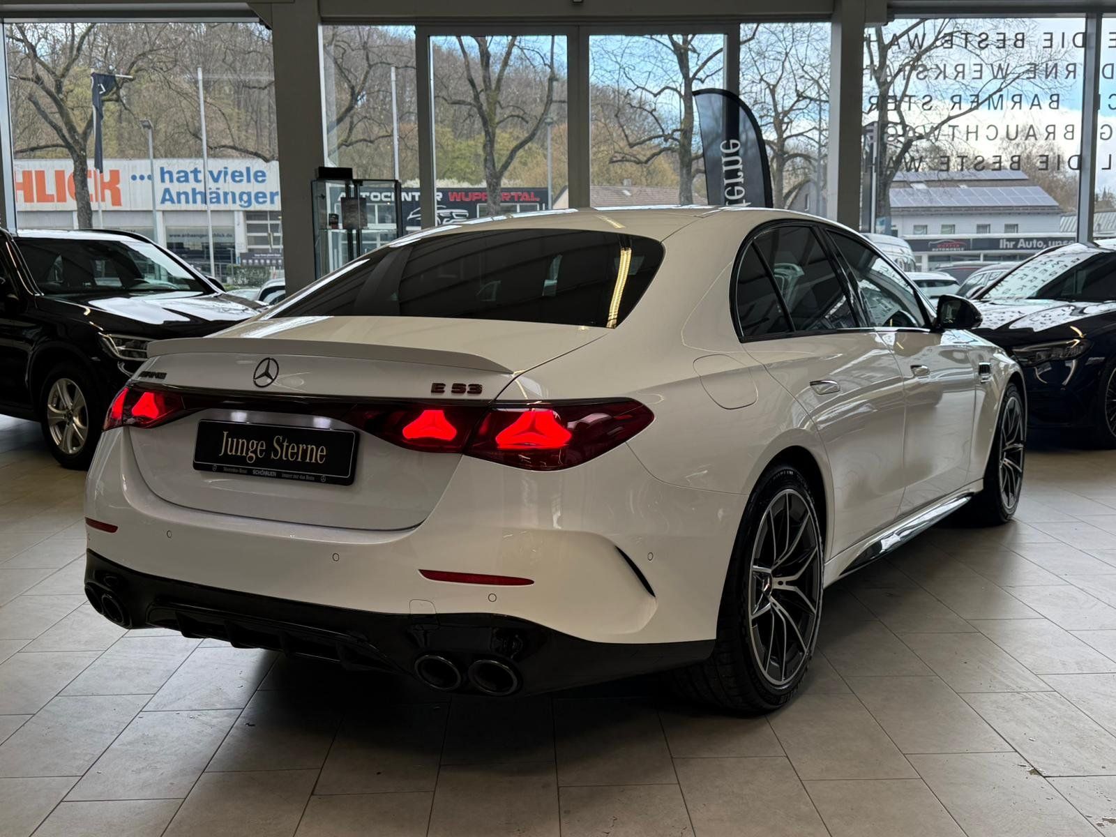 Fahrzeugabbildung Mercedes-Benz E 53 Hybrid 4M+ NIGHT+BURM4D+FAP+DISTR+MEMORY