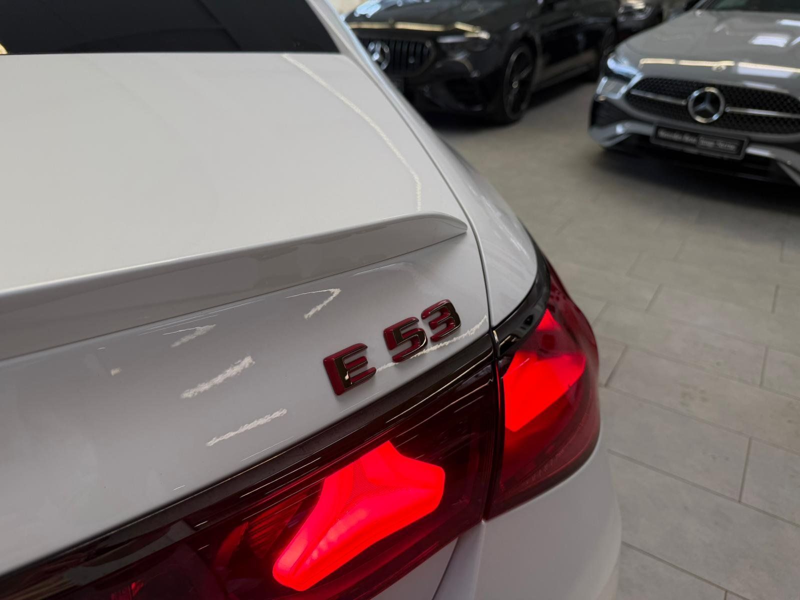 Fahrzeugabbildung Mercedes-Benz E 53 Hybrid 4M+ NIGHT+BURM4D+FAP+DISTR+MEMORY