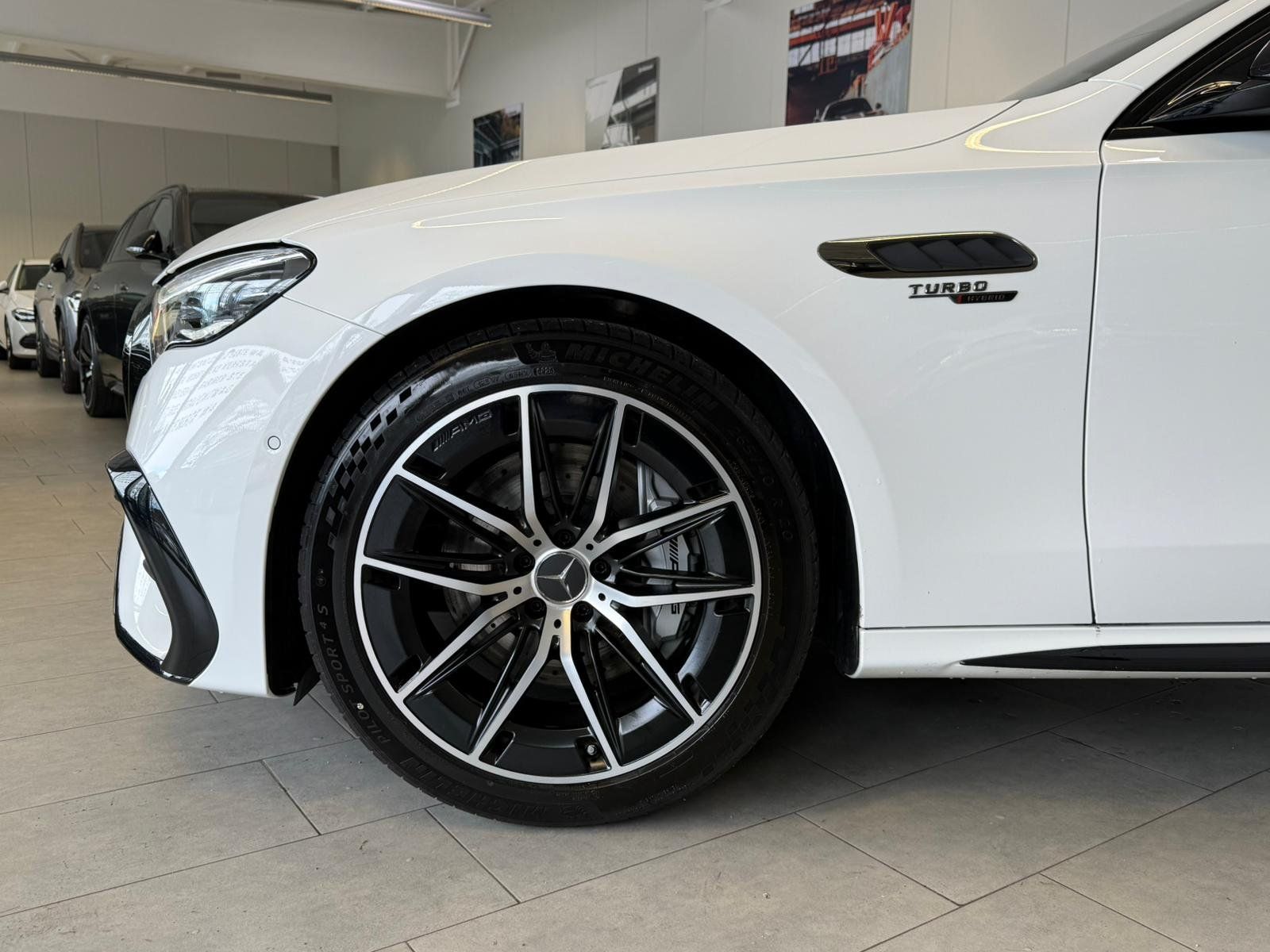 Fahrzeugabbildung Mercedes-Benz E 53 Hybrid 4M+ NIGHT+BURM4D+FAP+DISTR+MEMORY