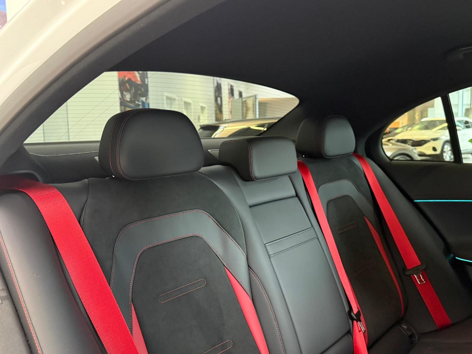 Fahrzeugabbildung Mercedes-Benz E 53 Hybrid 4M+ NIGHT+BURM4D+FAP+DISTR+MEMORY