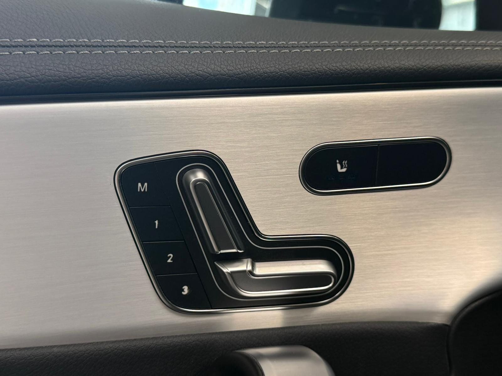 Fahrzeugabbildung Mercedes-Benz CLA 250e Coupé AMG DISTR+FAP+MBEAM+KEYLESS+HUD