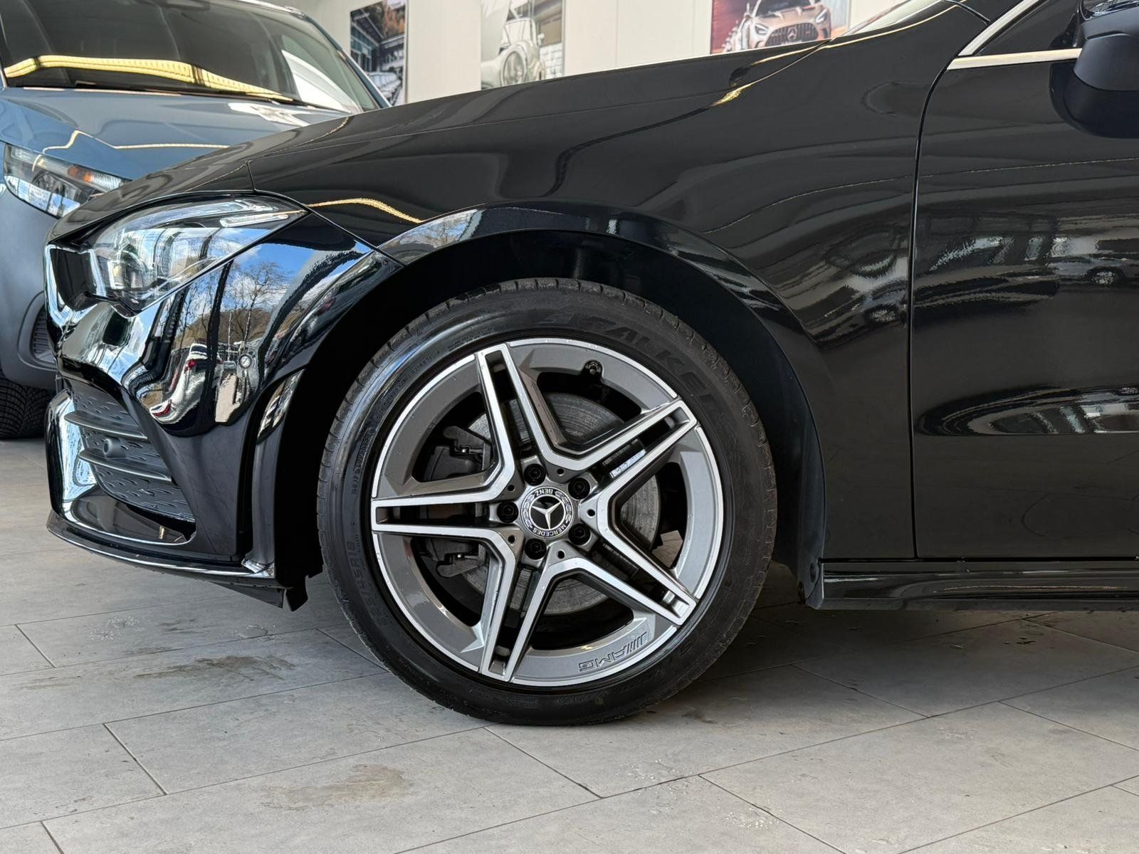 Fahrzeugabbildung Mercedes-Benz CLA 250e Coupé AMG DISTR+FAP+MBEAM+KEYLESS+HUD