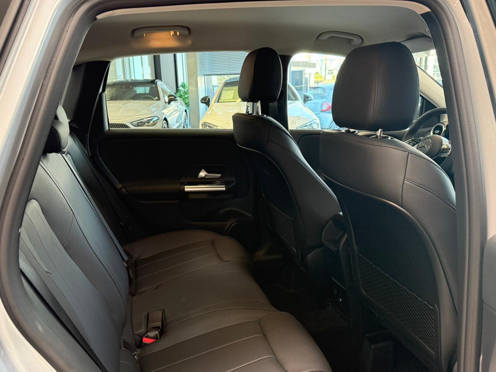 Fahrzeugabbildung Mercedes-Benz B 200 d PROGRESSIVE ADV. KAMERA+LED+EASYPACK+DAB