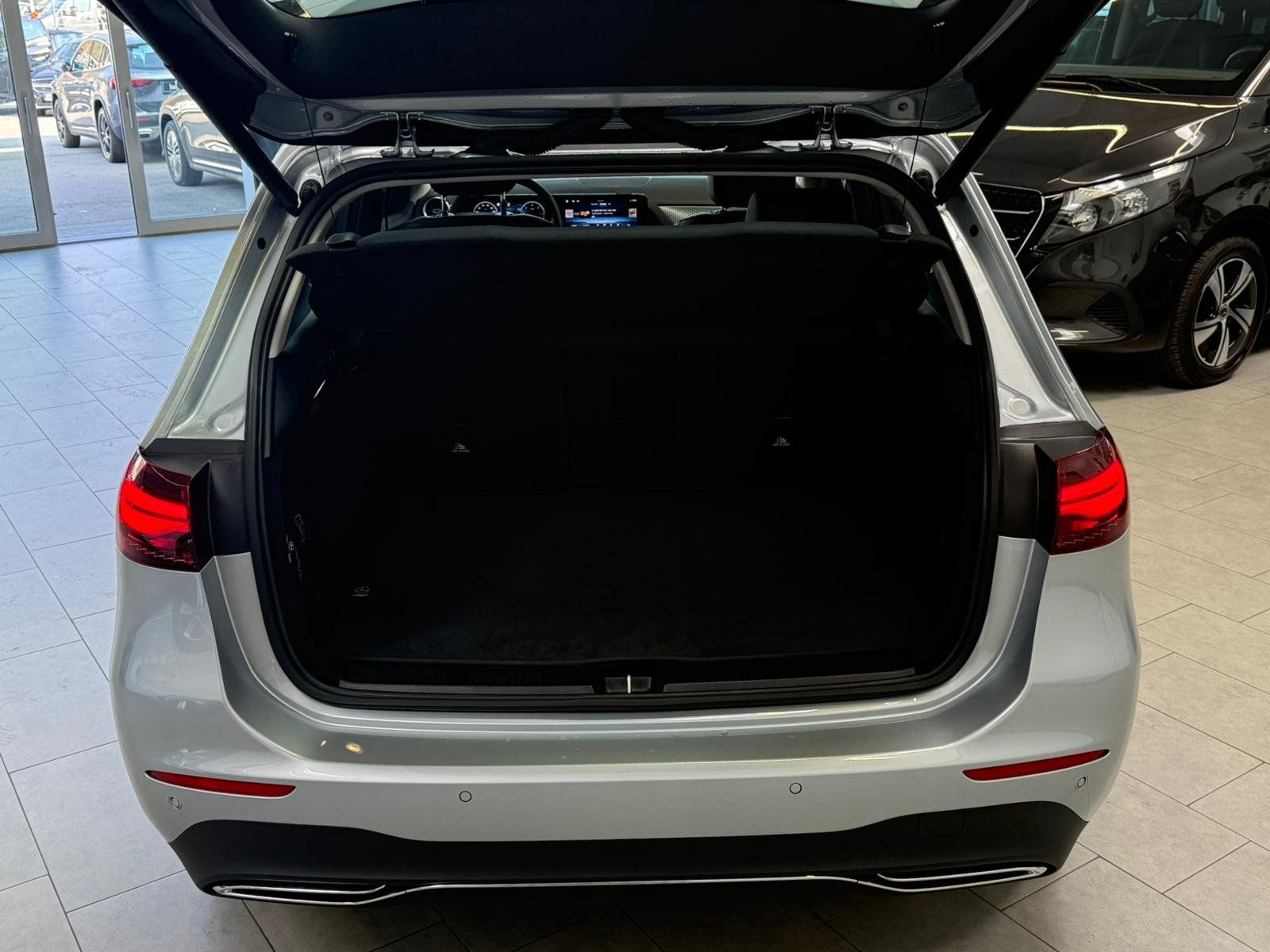 Fahrzeugabbildung Mercedes-Benz B 200 d PROGRESSIVE ADV. KAMERA+LED+EASYPACK+DAB