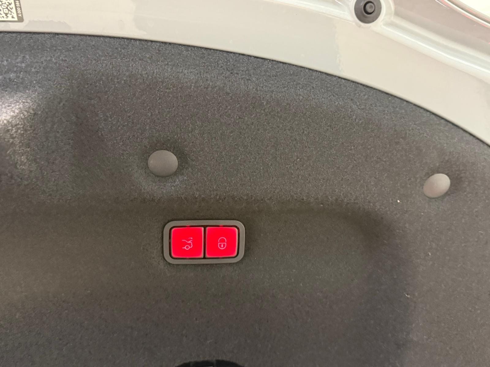 Fahrzeugabbildung Mercedes-Benz SL 63 AMG 4M+ PERFSITZE+BURM+KEYLESS+EDW+HUD+360