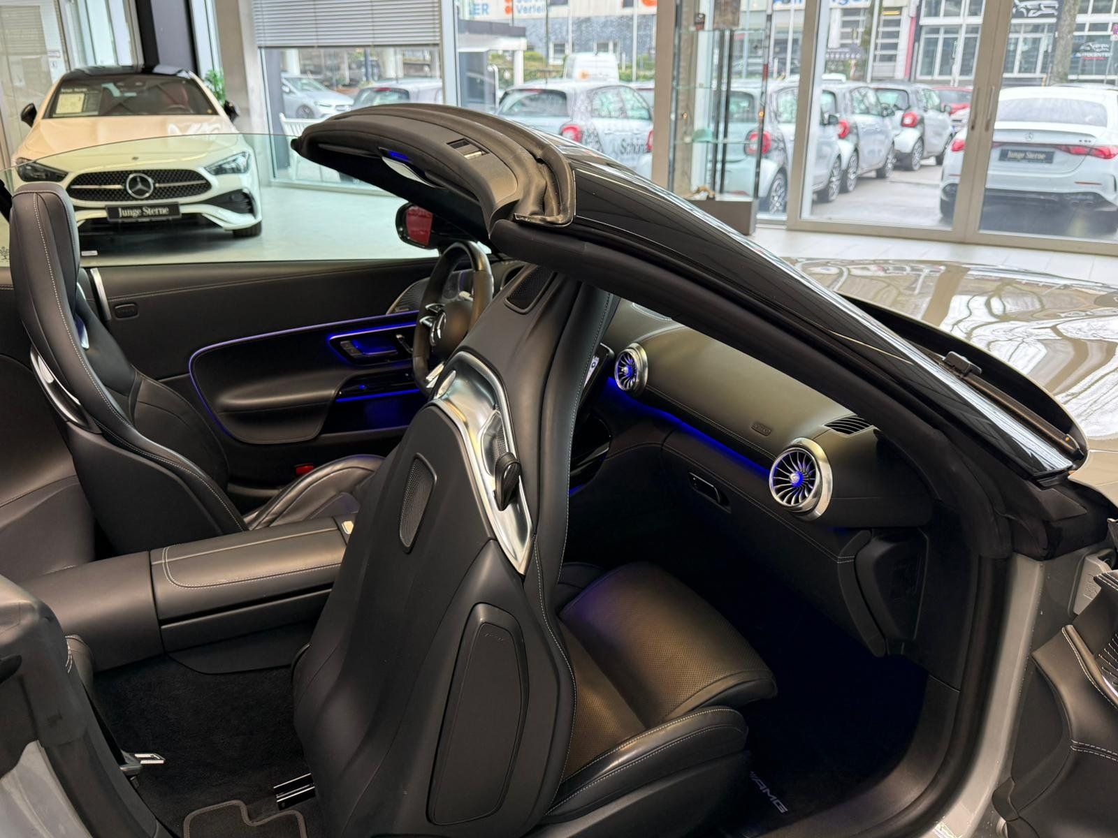 Fahrzeugabbildung Mercedes-Benz SL 63 AMG 4M+ PERFSITZE+BURM+KEYLESS+EDW+HUD+360