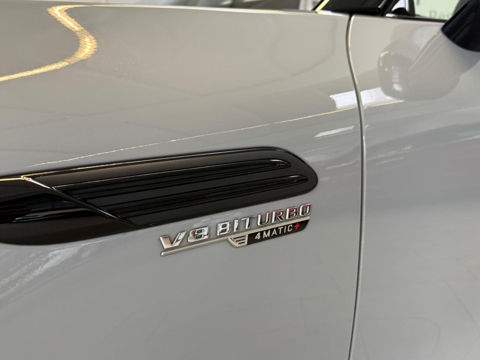 Fahrzeugabbildung Mercedes-Benz SL 63 AMG 4M+ PERFSITZE+BURM+KEYLESS+EDW+HUD+360