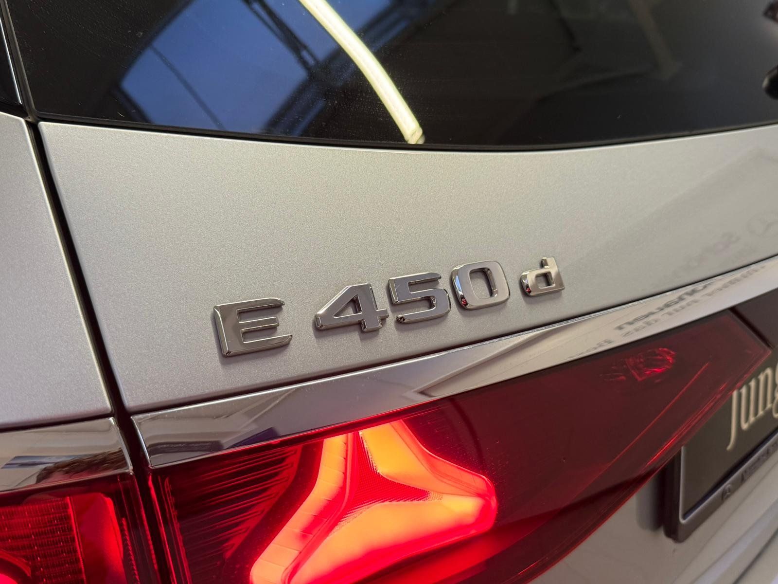 Fahrzeugabbildung Mercedes-Benz E 450 d 4M T AMG+PANO+DISTR+AHK+NIGHT+360+MEMORY