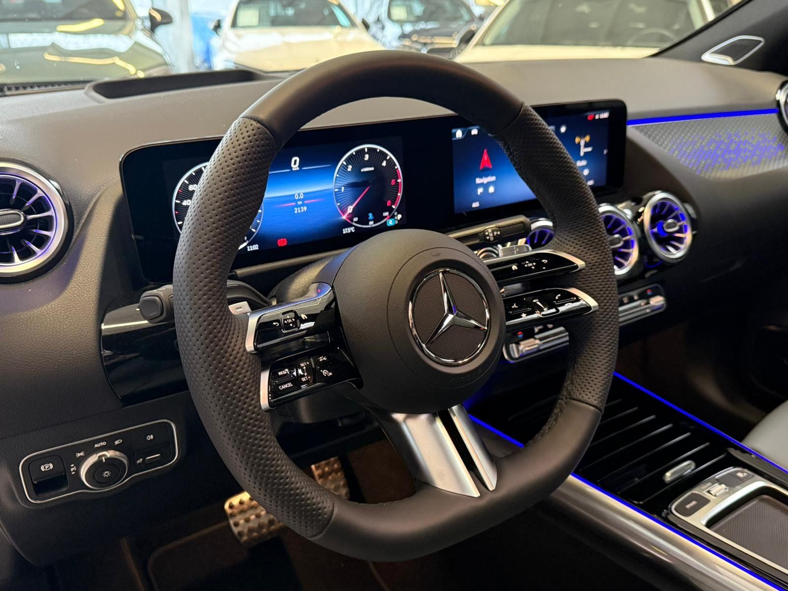 Fahrzeugabbildung Mercedes-Benz GLA 220 d 4M AMG DISTR+PANO+BURM+MEMORY+HUD+EDW