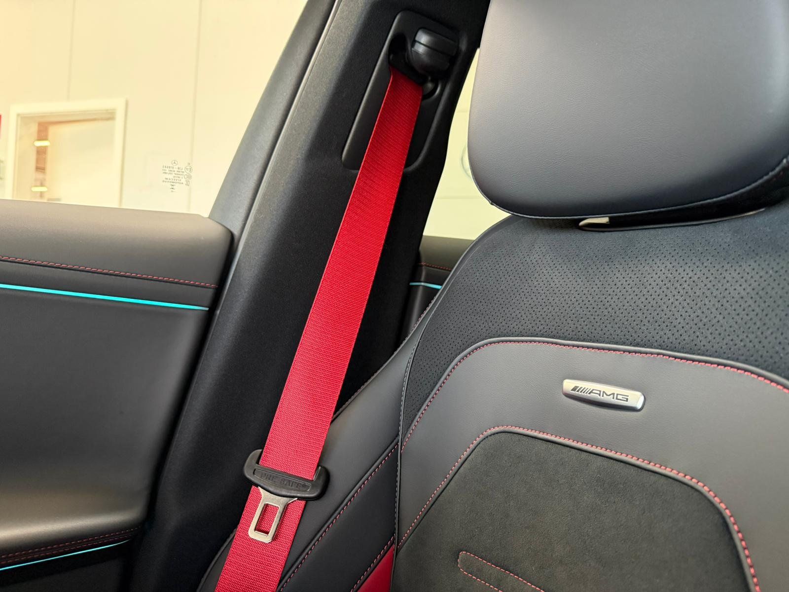 Fahrzeugabbildung Mercedes-Benz E 53 Hybrid 4M+ NIGHT+DISTR+BURM4D+MEMORY+360°