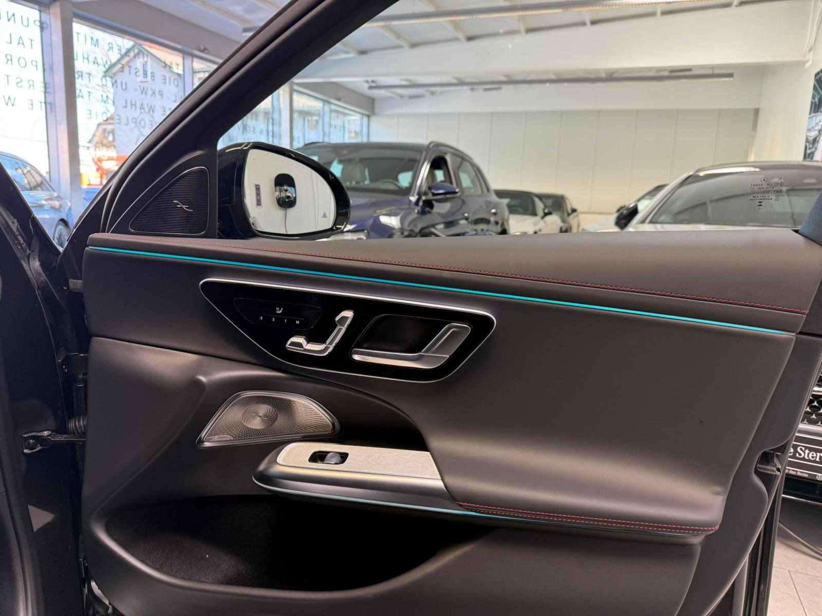 Fahrzeugabbildung Mercedes-Benz E 53 Hybrid 4M+ NIGHT+DISTR+BURM4D+MEMORY+360°