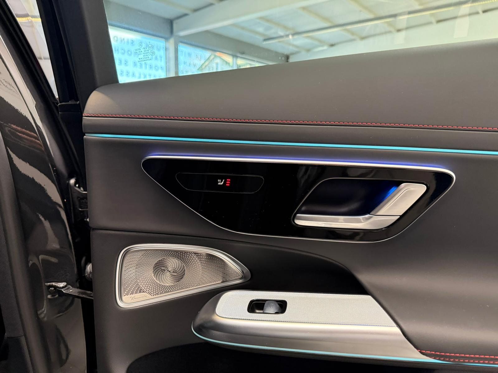 Fahrzeugabbildung Mercedes-Benz E 53 Hybrid 4M+ NIGHT+DISTR+BURM4D+MEMORY+360°