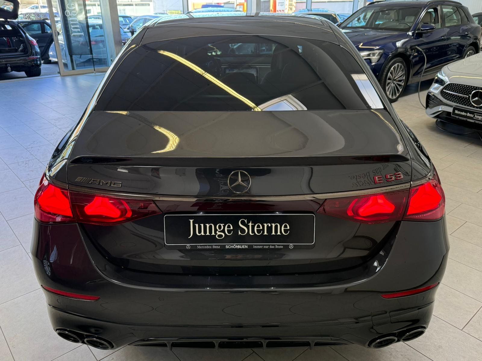 Fahrzeugabbildung Mercedes-Benz E 53 Hybrid 4M+ NIGHT+DISTR+BURM4D+MEMORY+360°