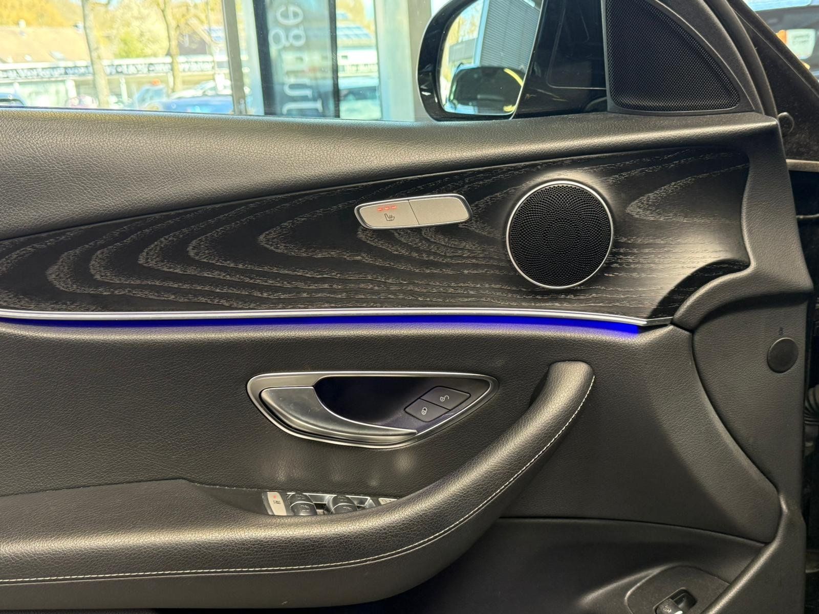 Fahrzeugabbildung Mercedes-Benz E 220 T d Avantgarde AHK+TOTW+NIGHT+EASYPACK+DAB