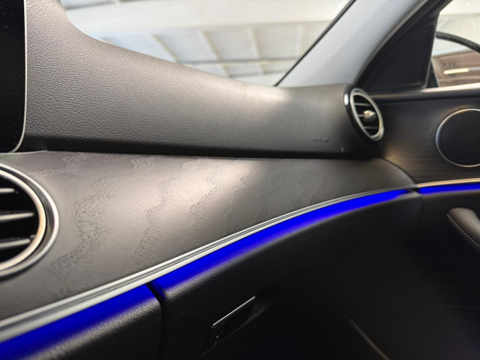 Fahrzeugabbildung Mercedes-Benz E 220 T d Avantgarde AHK+TOTW+NIGHT+EASYPACK+DAB