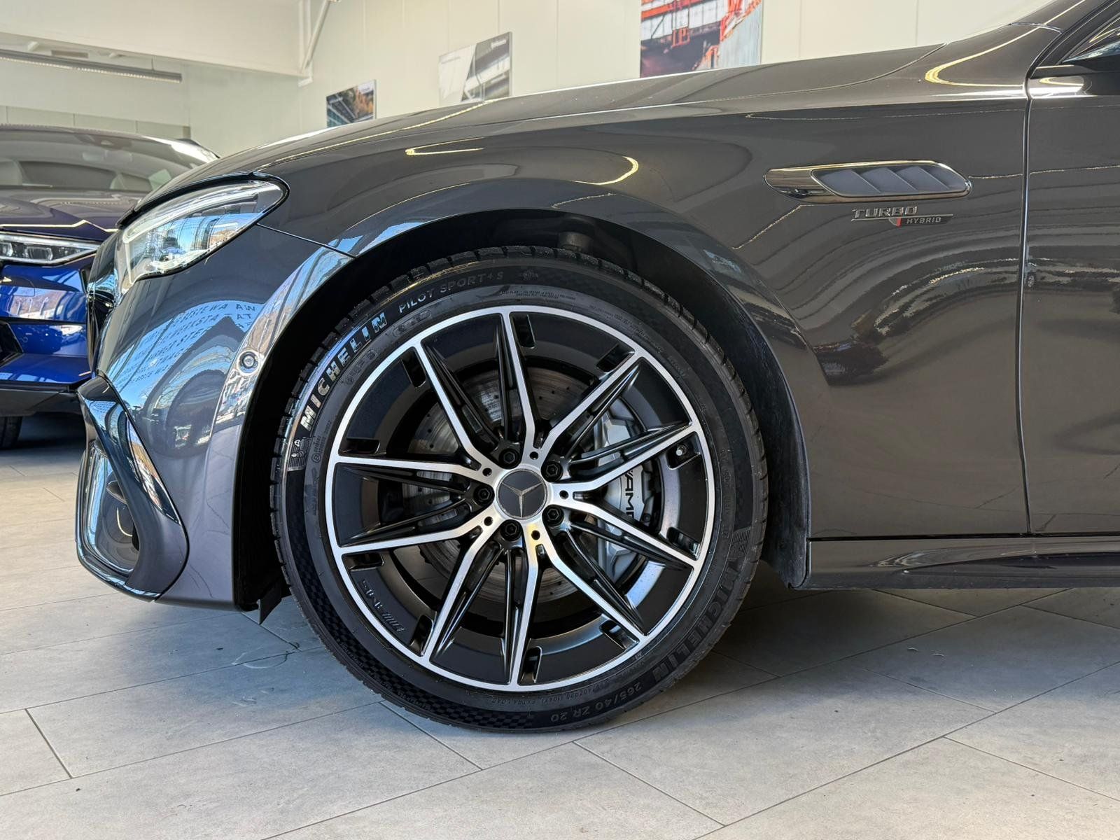 Fahrzeugabbildung Mercedes-Benz E 53 Hybrid 4M+ T DRIVERS+AHK+PANO+NIGHT+DISTR