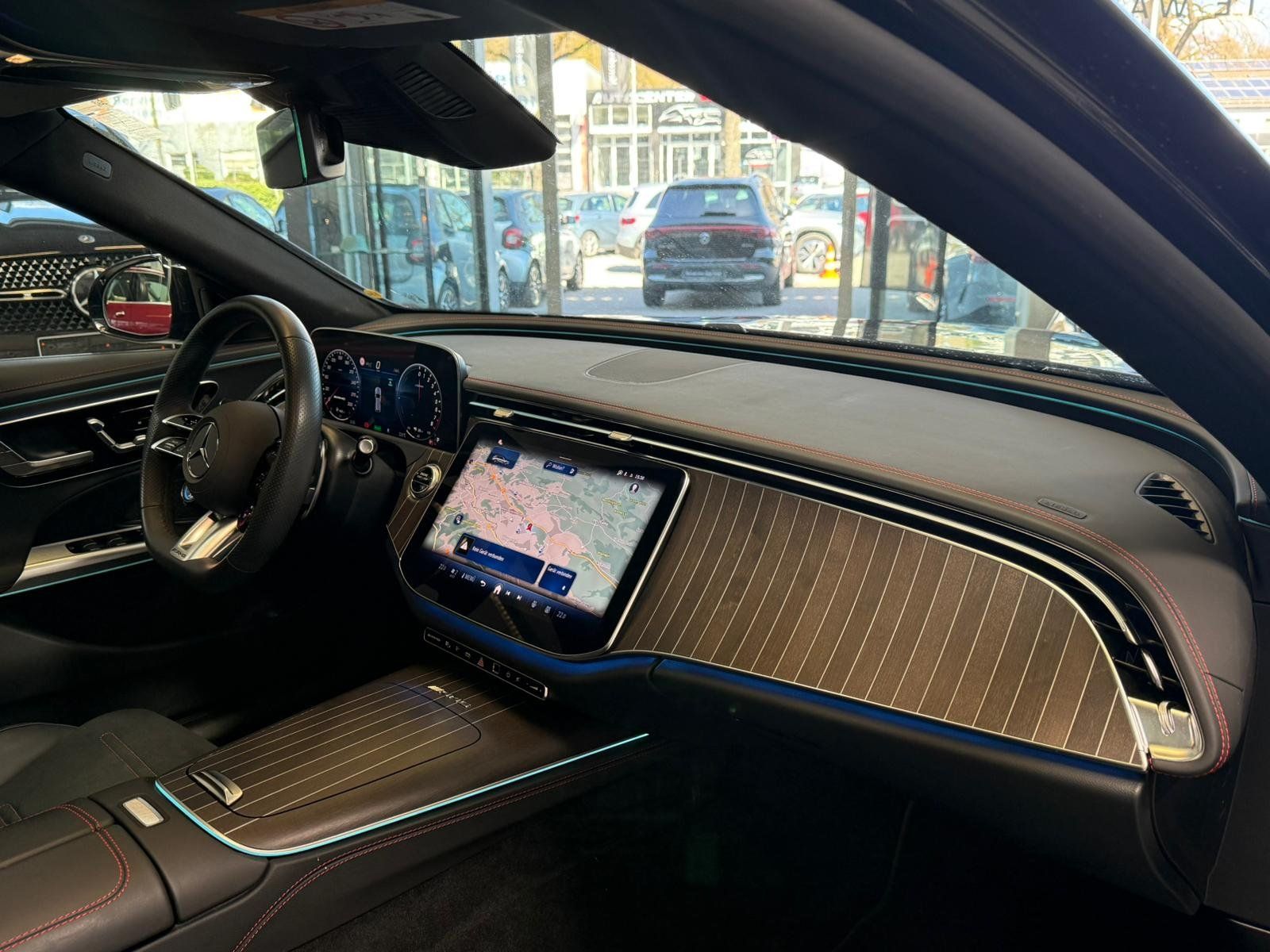 Fahrzeugabbildung Mercedes-Benz E 53 Hybrid 4M+ T DRIVERS+AHK+PANO+NIGHT+DISTR