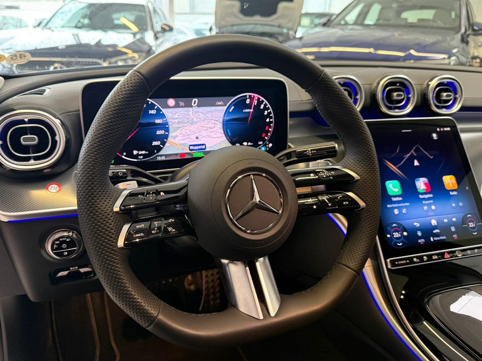 Fahrzeugabbildung Mercedes-Benz C 300 de 4M T AMG PREMIUM+PANO+360°+NIGHT+MEMORY