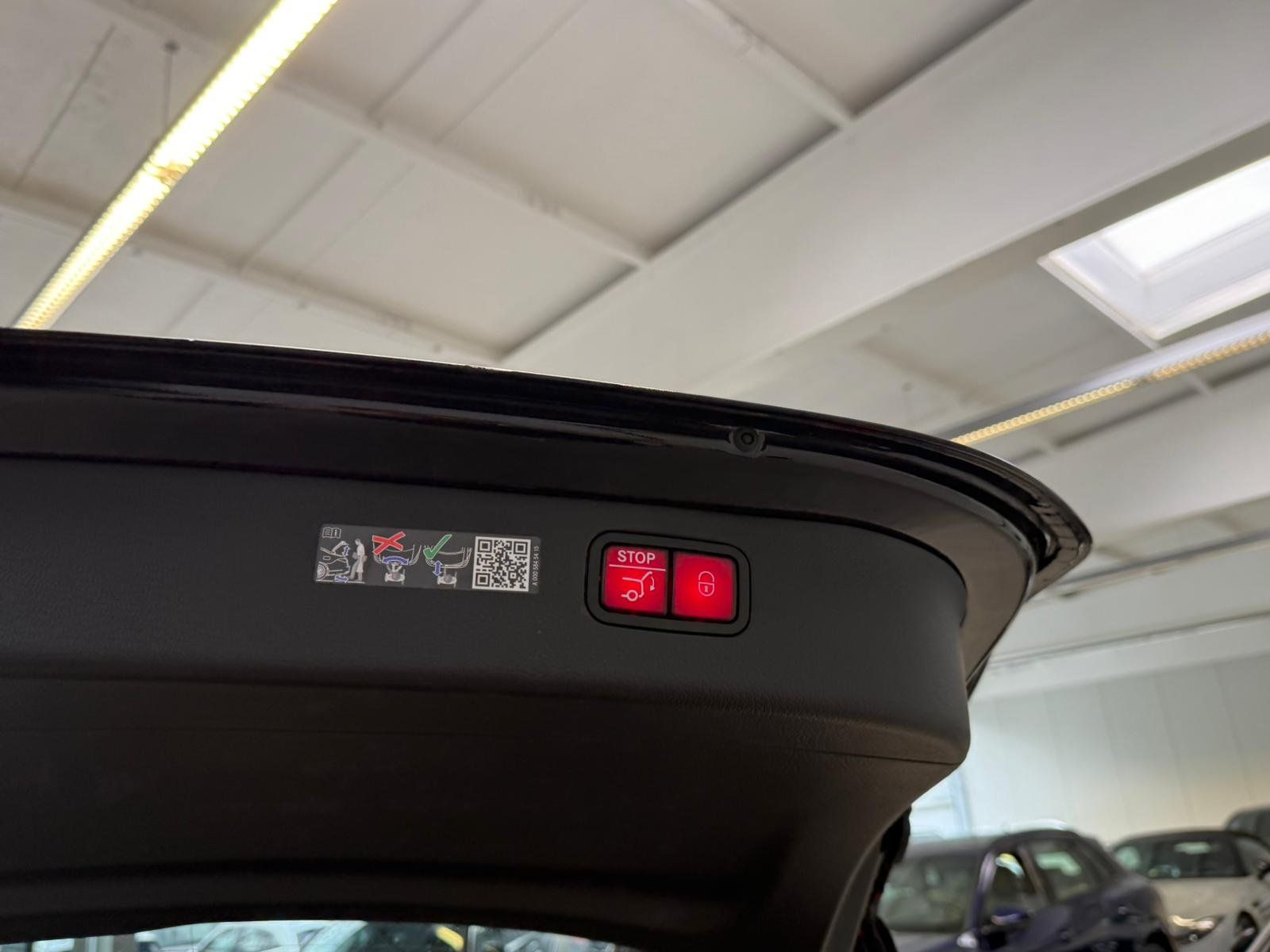 Fahrzeugabbildung Mercedes-Benz C 300 de 4M T AMG PREMIUM+PANO+360°+NIGHT+MEMORY