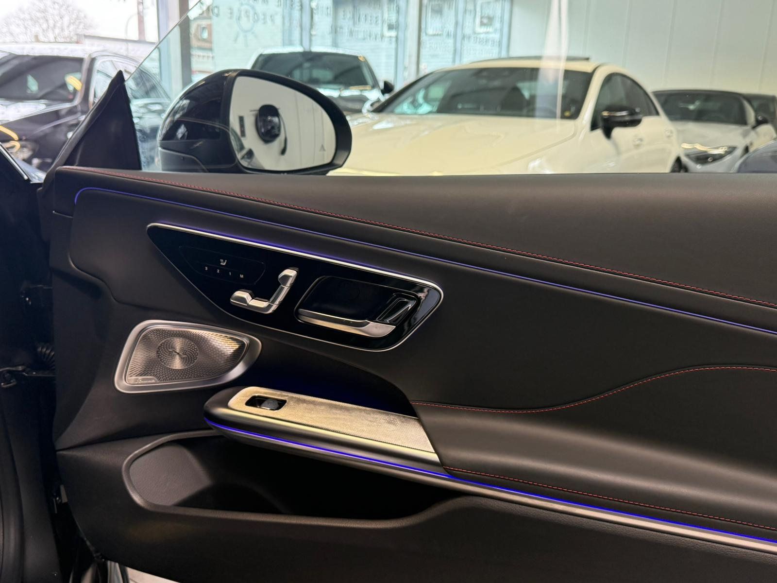 Fahrzeugabbildung Mercedes-Benz CLE 53 4M+ CARBON+PERFSITZE+HUD+PANO+DIST+BURM3D