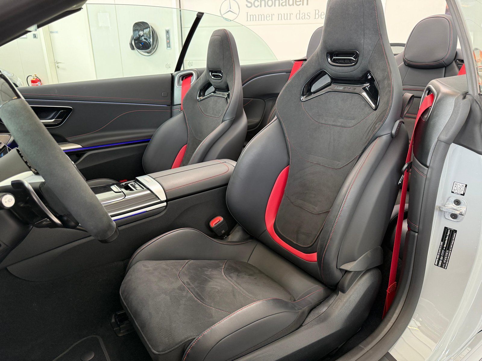 Fahrzeugabbildung Mercedes-Benz CLE 53 4M+ Cabrio PREMIUM+/PERF.SITZE/BURM/STDHZ