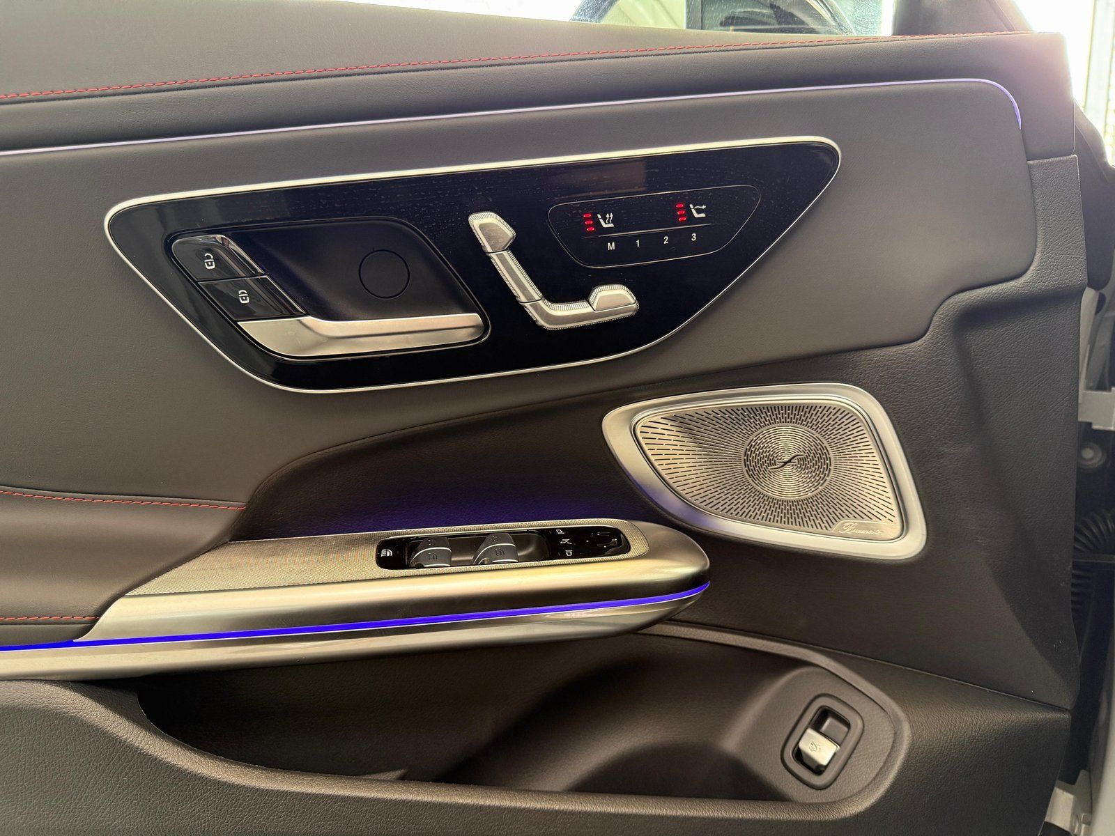 Fahrzeugabbildung Mercedes-Benz CLE 53 4M+ Cabrio PREMIUM+/PERF.SITZE/BURM/STDHZ