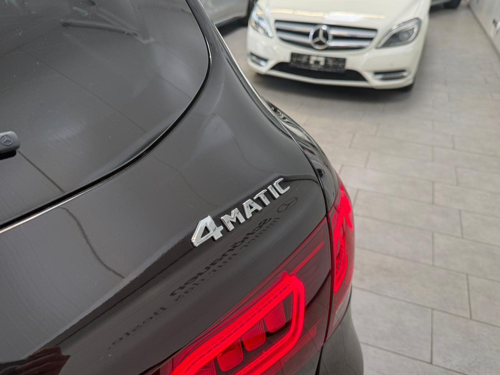 Fahrzeugabbildung Mercedes-Benz GLC 220 d 4M PANORAMA+TOTWINK+AHK+MULTIBEAM+MBUX