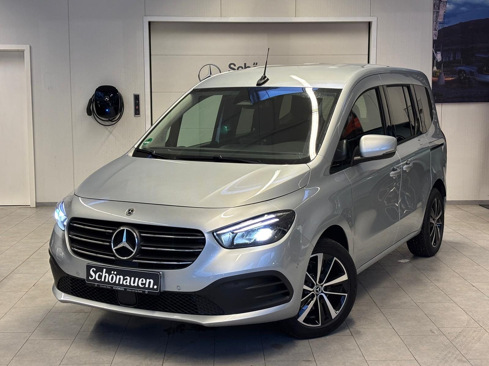 Mercedes-Benz T 180 d PROGRESSIVE EDITION 17"+WINTERPKT+CARPLA