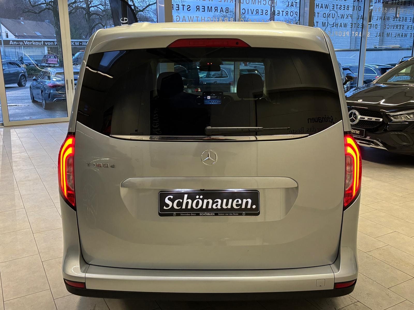 Fahrzeugabbildung Mercedes-Benz T 180 d PROGRESSIVE EDITION 17"+WINTERPKT+CARPLA