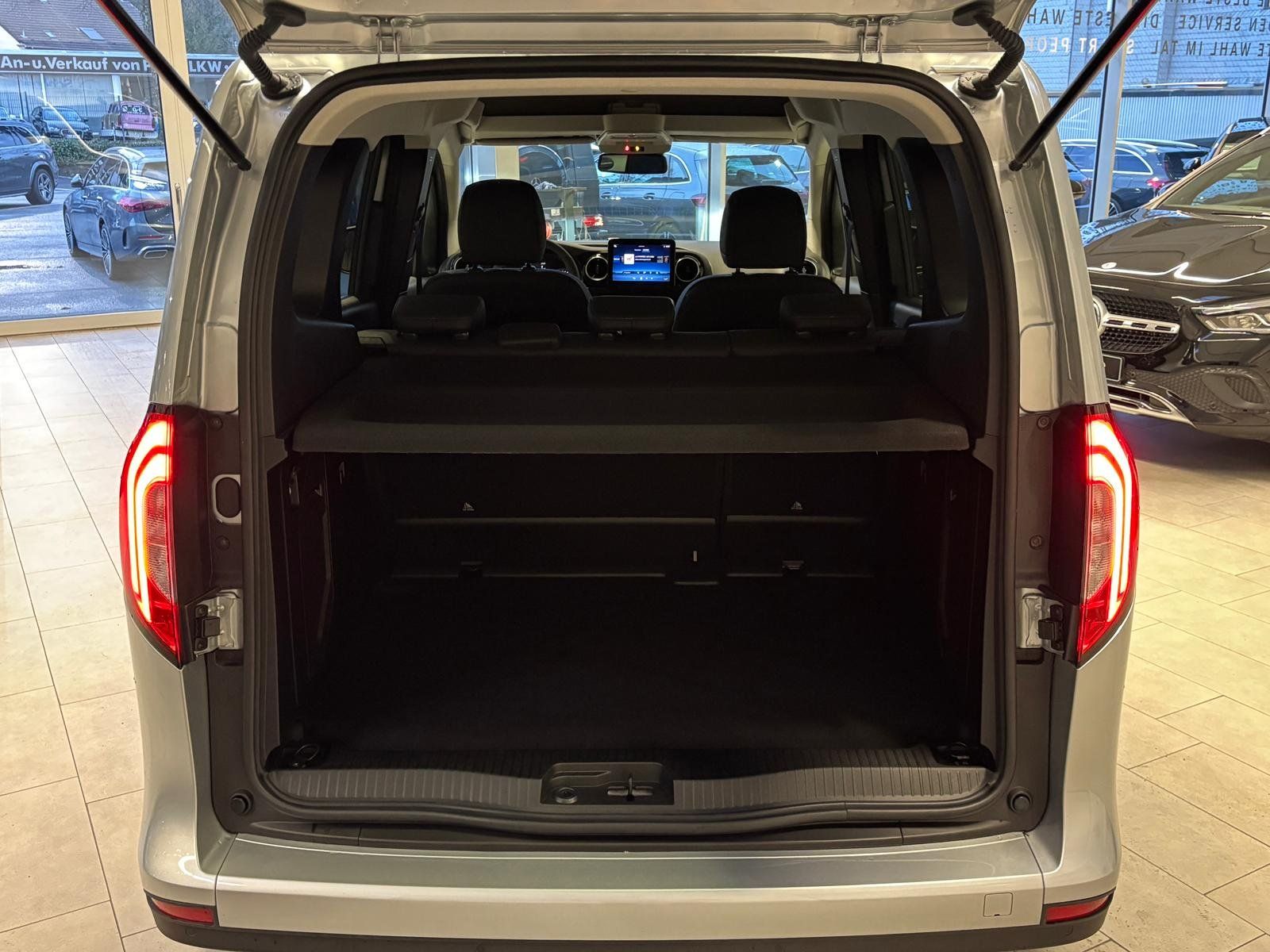 Fahrzeugabbildung Mercedes-Benz T 180 d PROGRESSIVE EDITION 17"+WINTERPKT+CARPLA