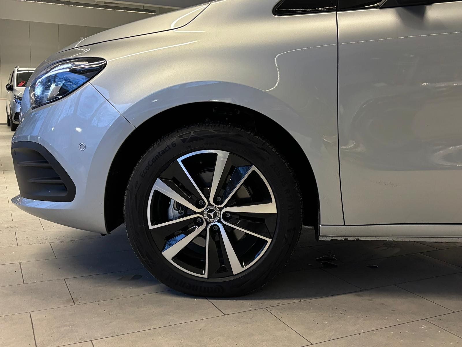 Fahrzeugabbildung Mercedes-Benz T 180 d PROGRESSIVE EDITION 17"+WINTERPKT+CARPLA